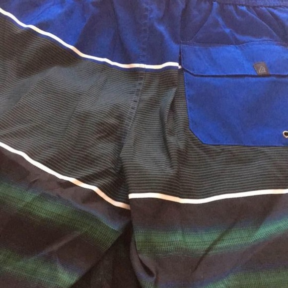 BRAND NEW men ripzone combers 20” drawcord adjustable swimming swim shorts - Picture 2 of 5